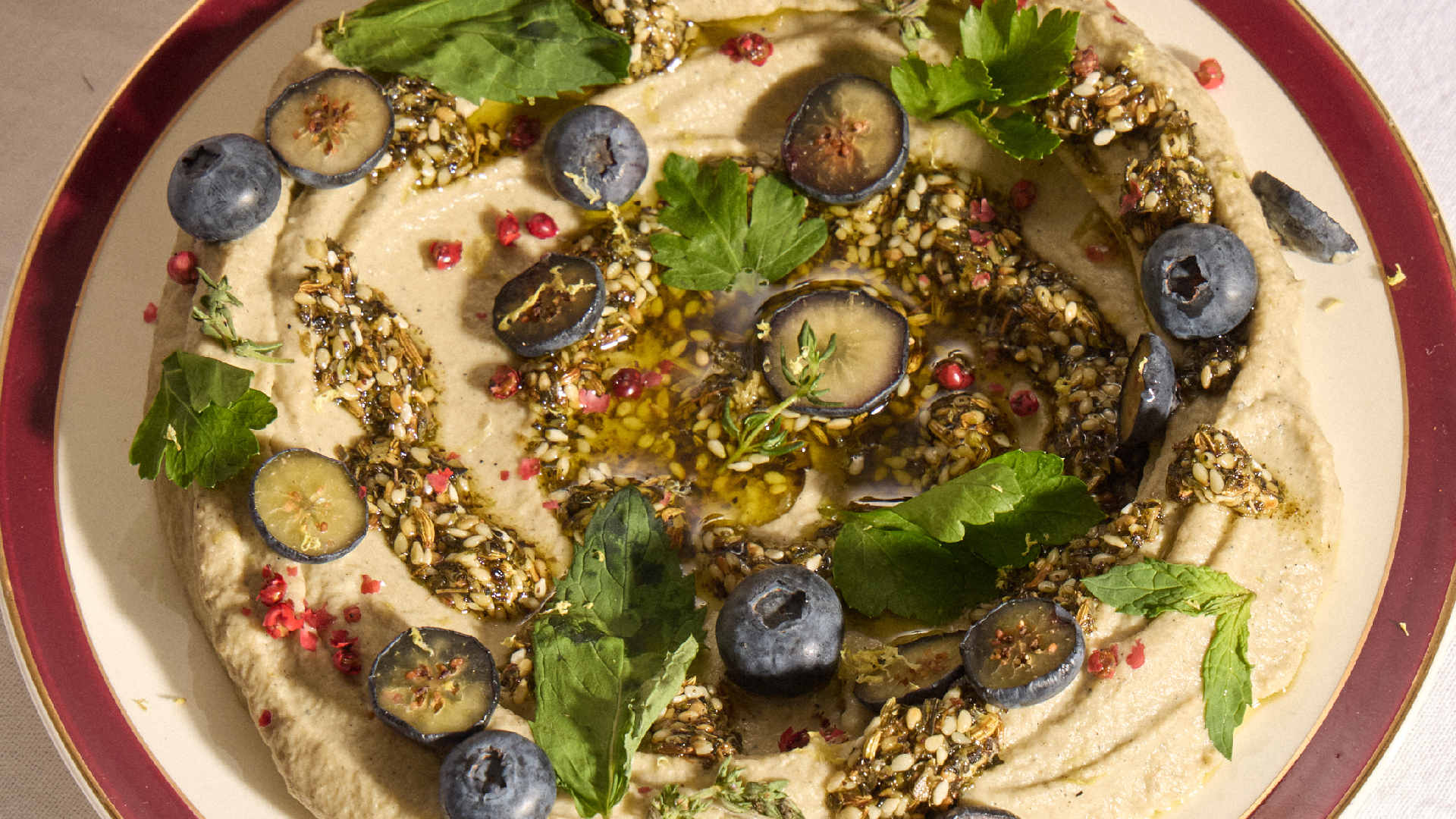 Babaganoush con za'atar & arándanos