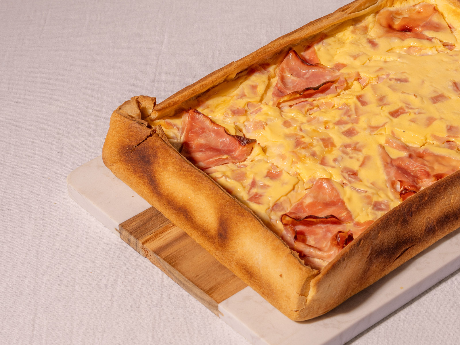 Tarta de queso brie y jamón natural